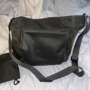 Lululemon bucket bag!